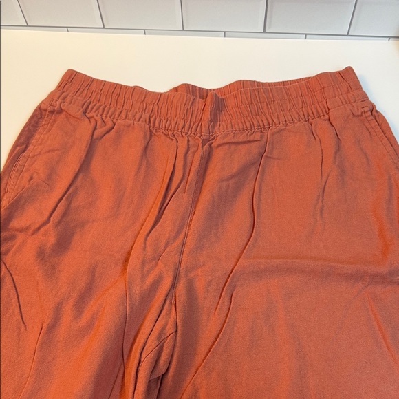 Old Navy Wide-Leg Burnt Orange Linen Trousers - Picture 3 of 5